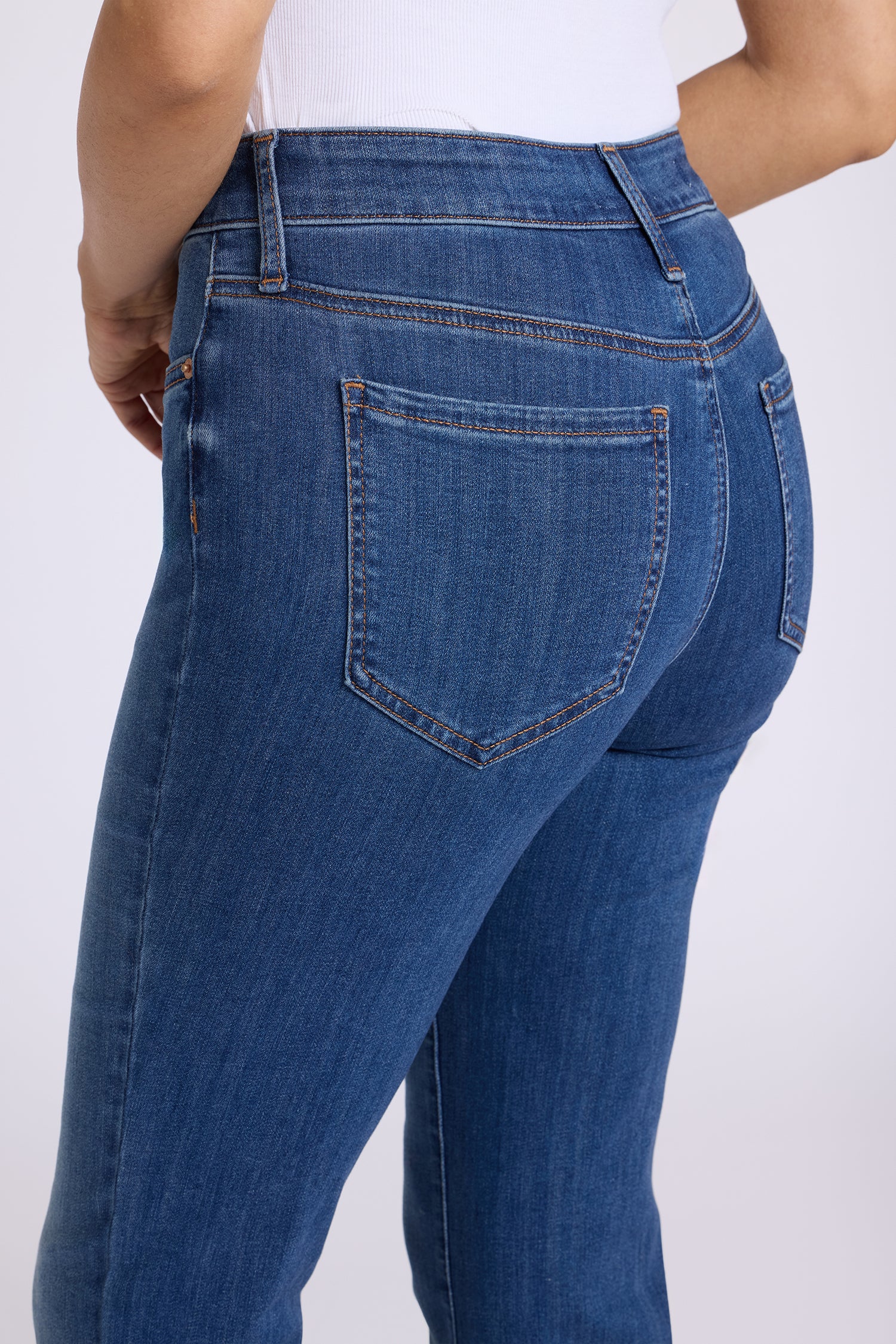 NYDJ Marilyn Straight Jeans In Sure Stretch® Denim - Elm