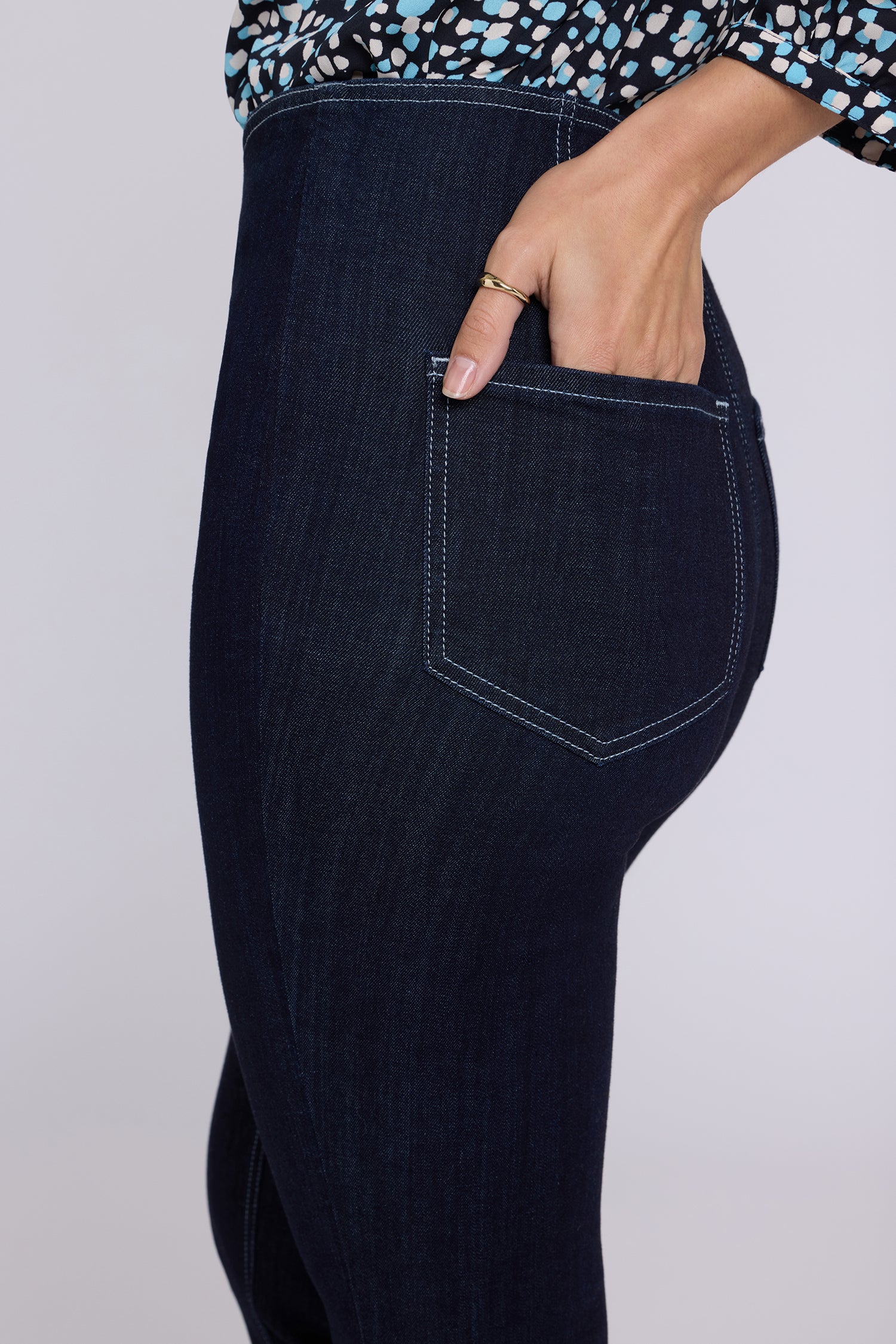 NYDJ Marilyn Straight Pull-On Jeans In Sure Stretch® Denim With High Rise - Rinse