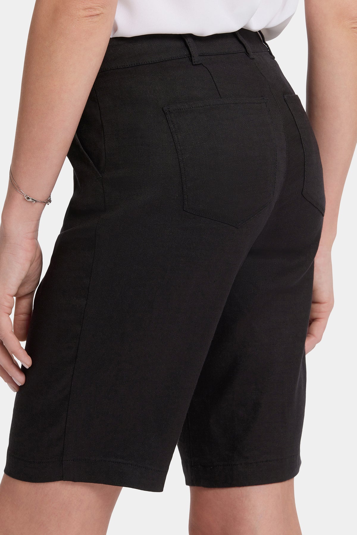 NYDJ Bermuda Shorts In Stretch Linen - Black