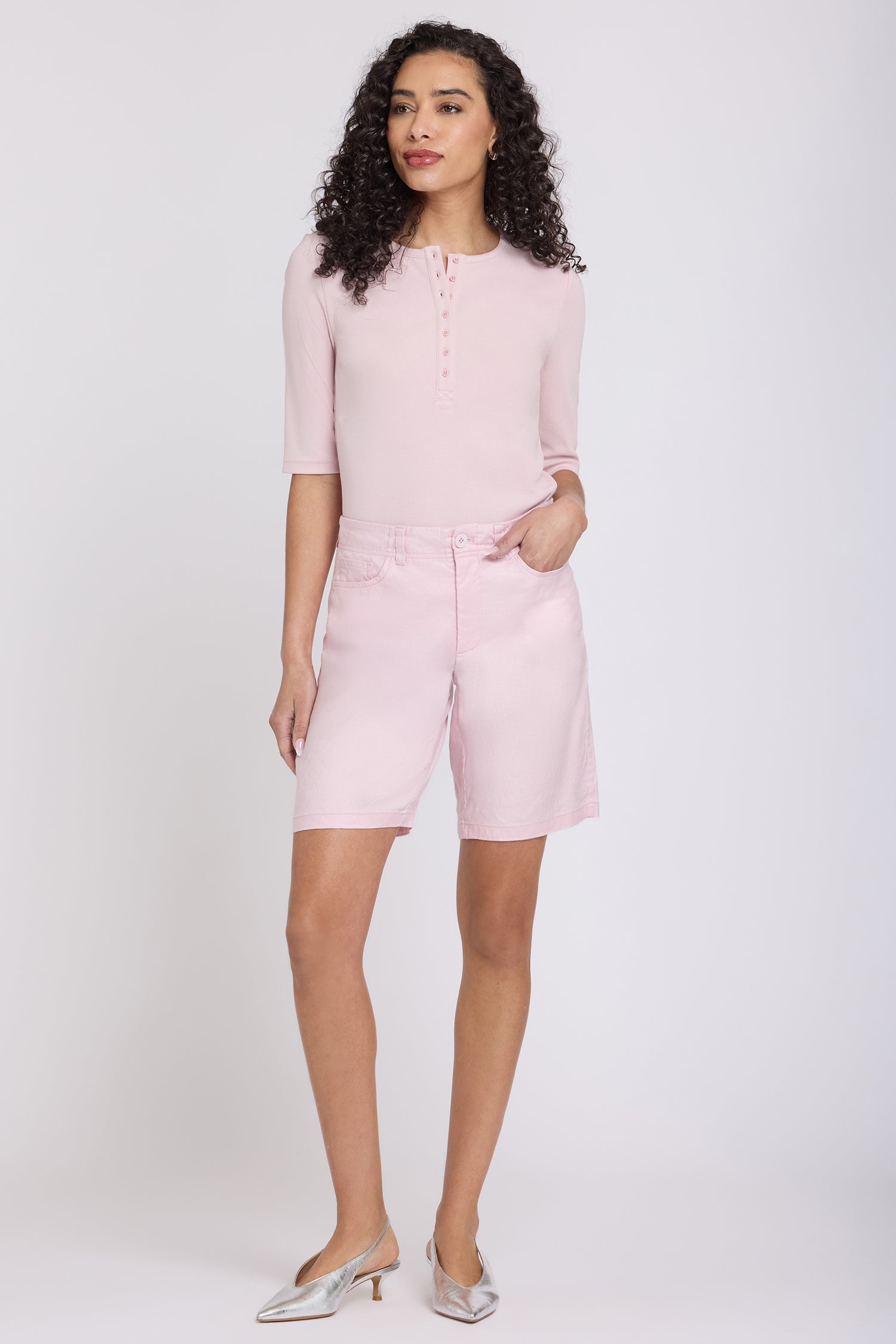 NYDJ 5 Pocket Bermuda Shorts In Stretch Linen - Light Lilac