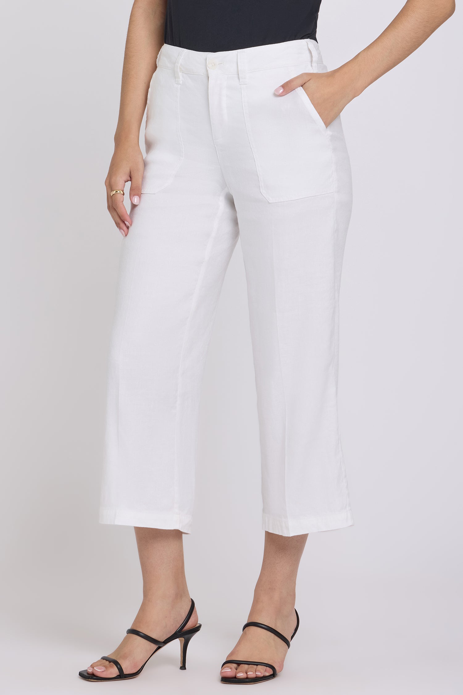 NYDJ Wide Leg Cargo Capri Pants In Stretch Linen - Optic White