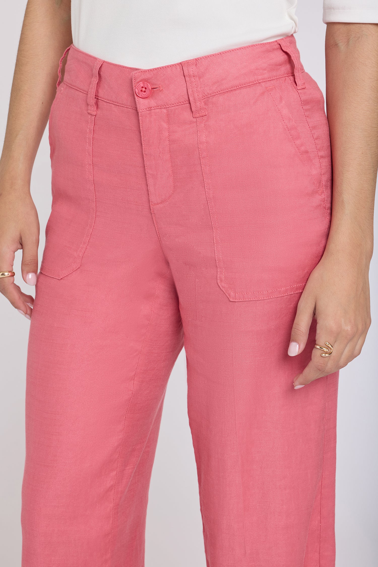 NYDJ Wide Leg Cargo Capri Pants In Stretch Linen - Desert Rose