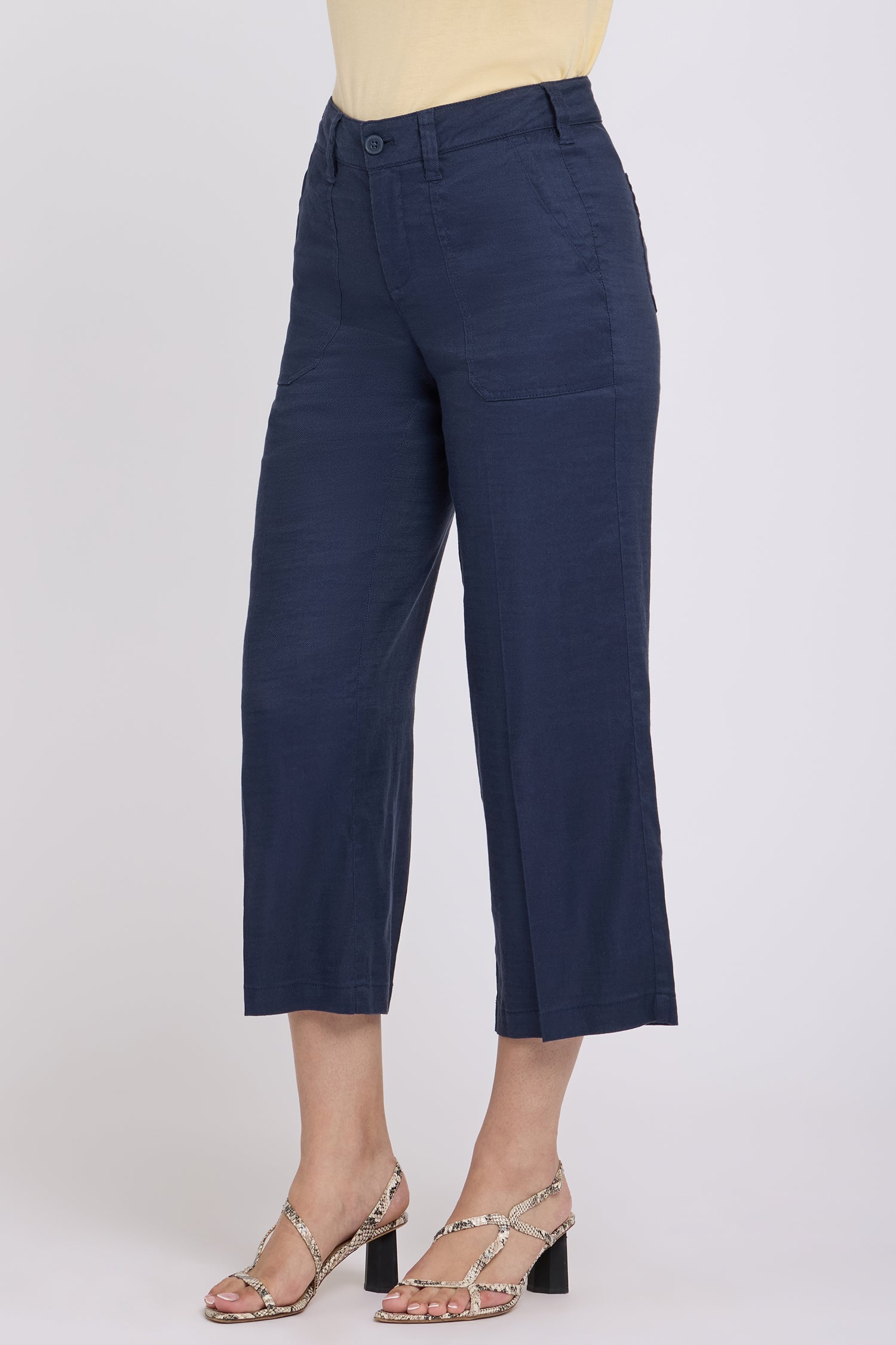 NYDJ Wide Leg Cargo Capri Pants In Stretch Linen - Oxford Navy
