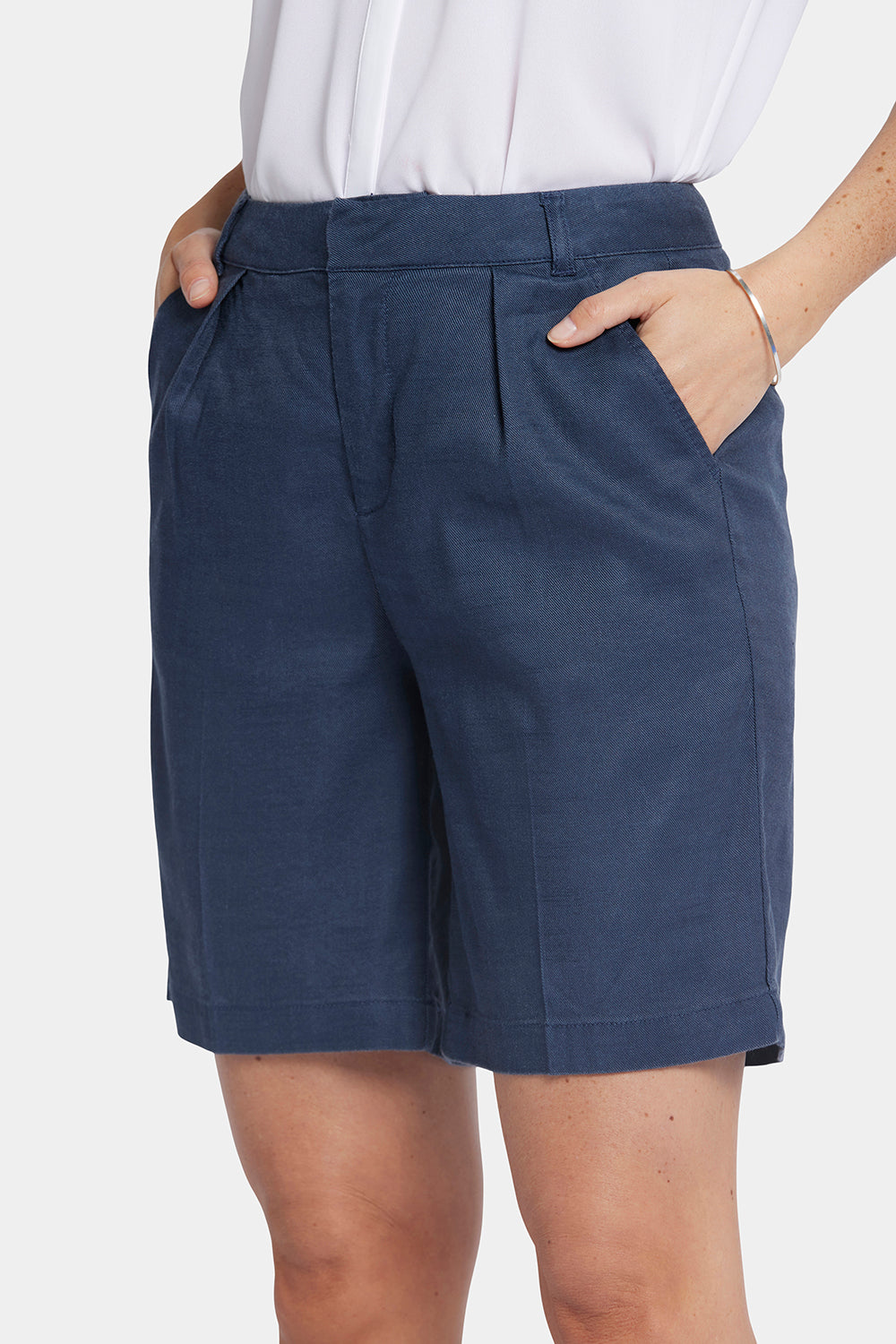 NYDJ Relaxed Shorts  In Stretch Linen - Oxford Navy