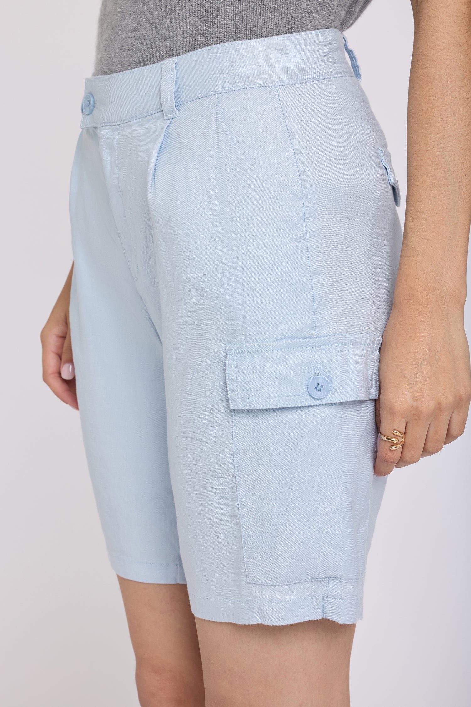 NYDJ Cargo Bermuda Shorts With High Rise In Stretch Linen - Blue Clover