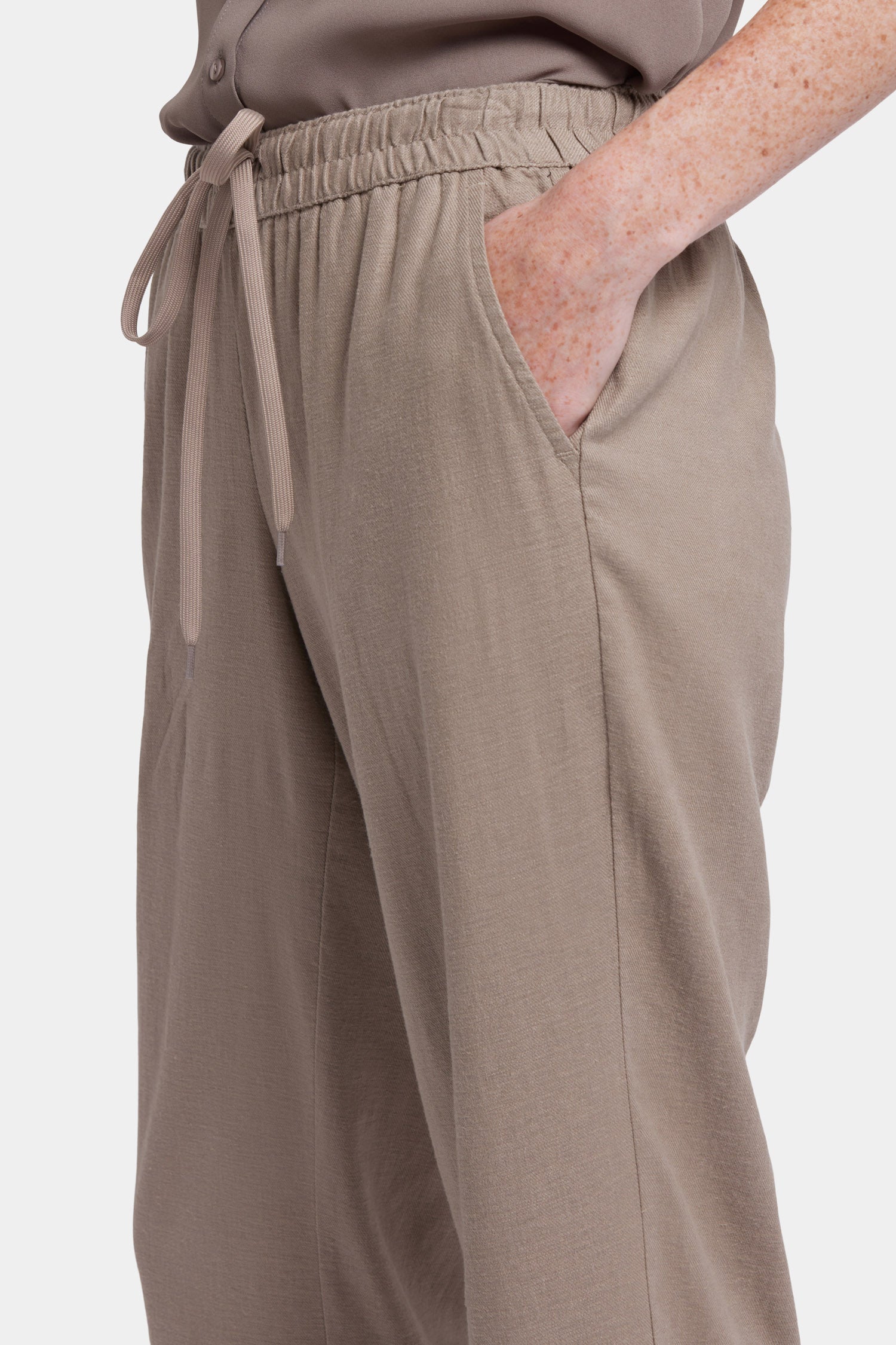 NYDJ Relaxed Drawstring Pull-On Pants In Stretch Linen - Saddlewood