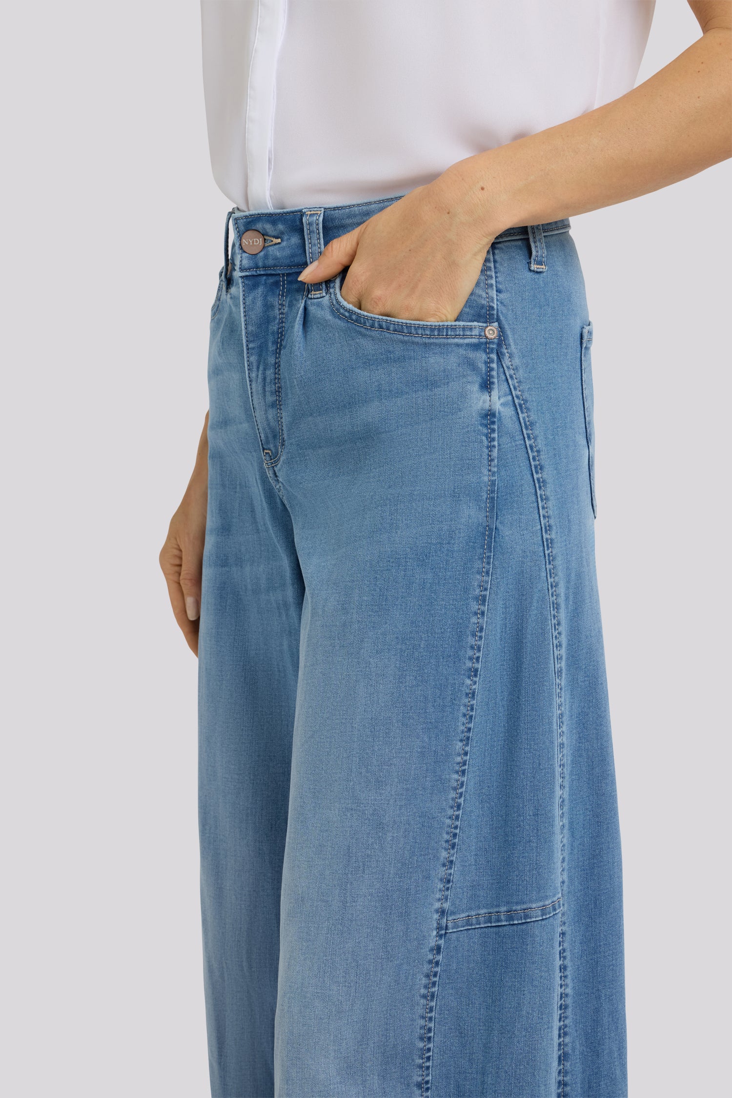 NYDJ Nova Super Wide Leg Jeans In Cool Embrace® Denim With Side Gussets - Vista Lakes