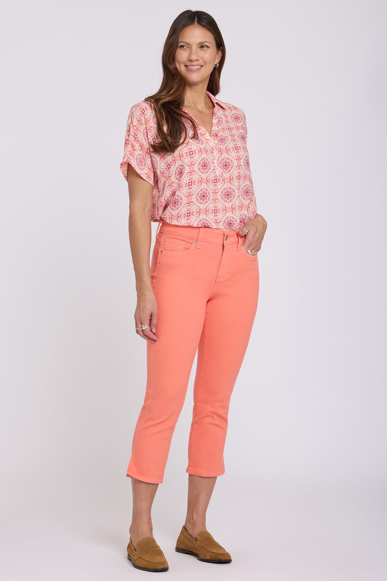 NYDJ Chloe Capri Jeans In Cool Embrace® Denim With Side Slits - Peachiness