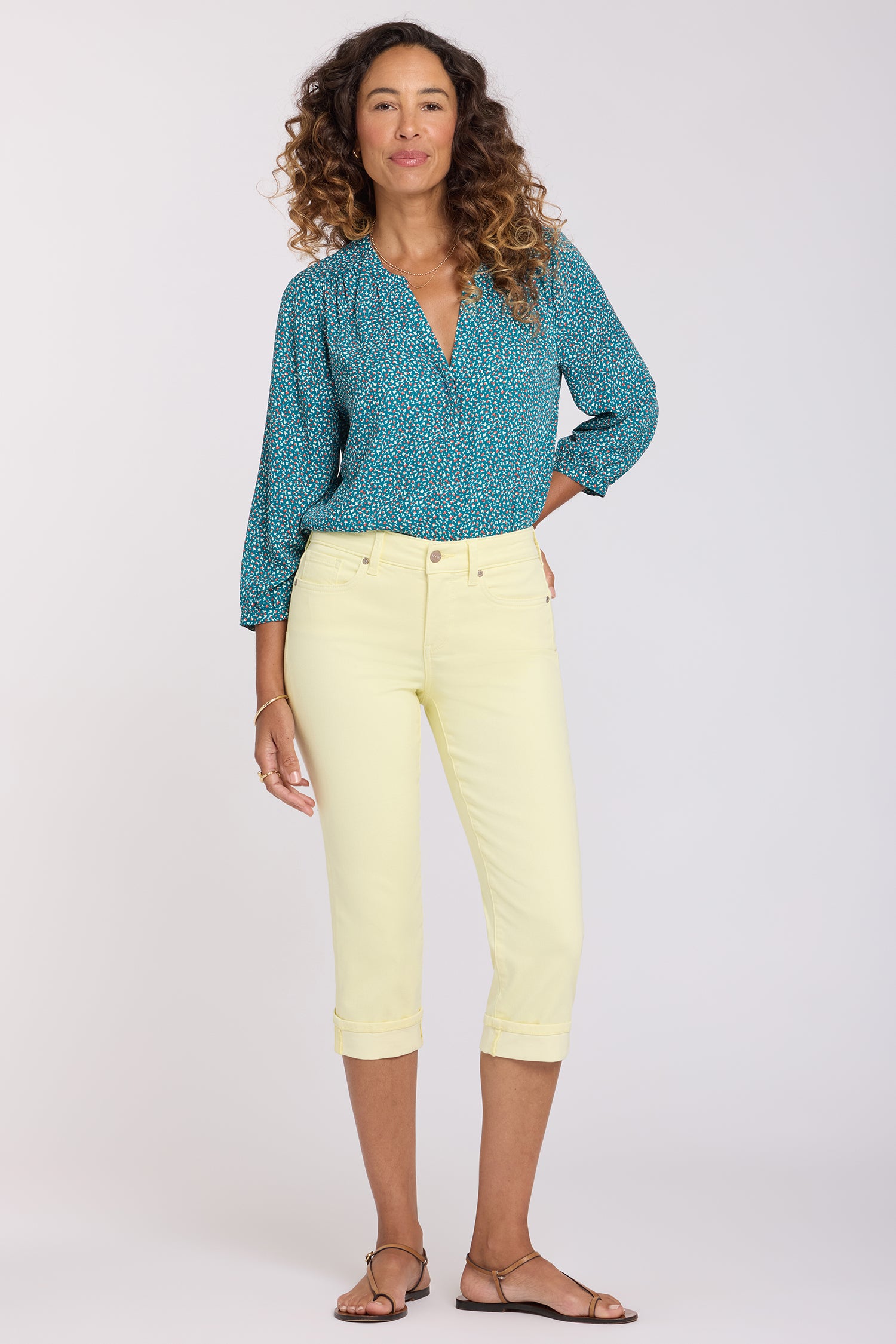 NYDJ Marilyn Straight Crop Jeans In Cool Embrace® Denim With Cuffs - Chardonnay