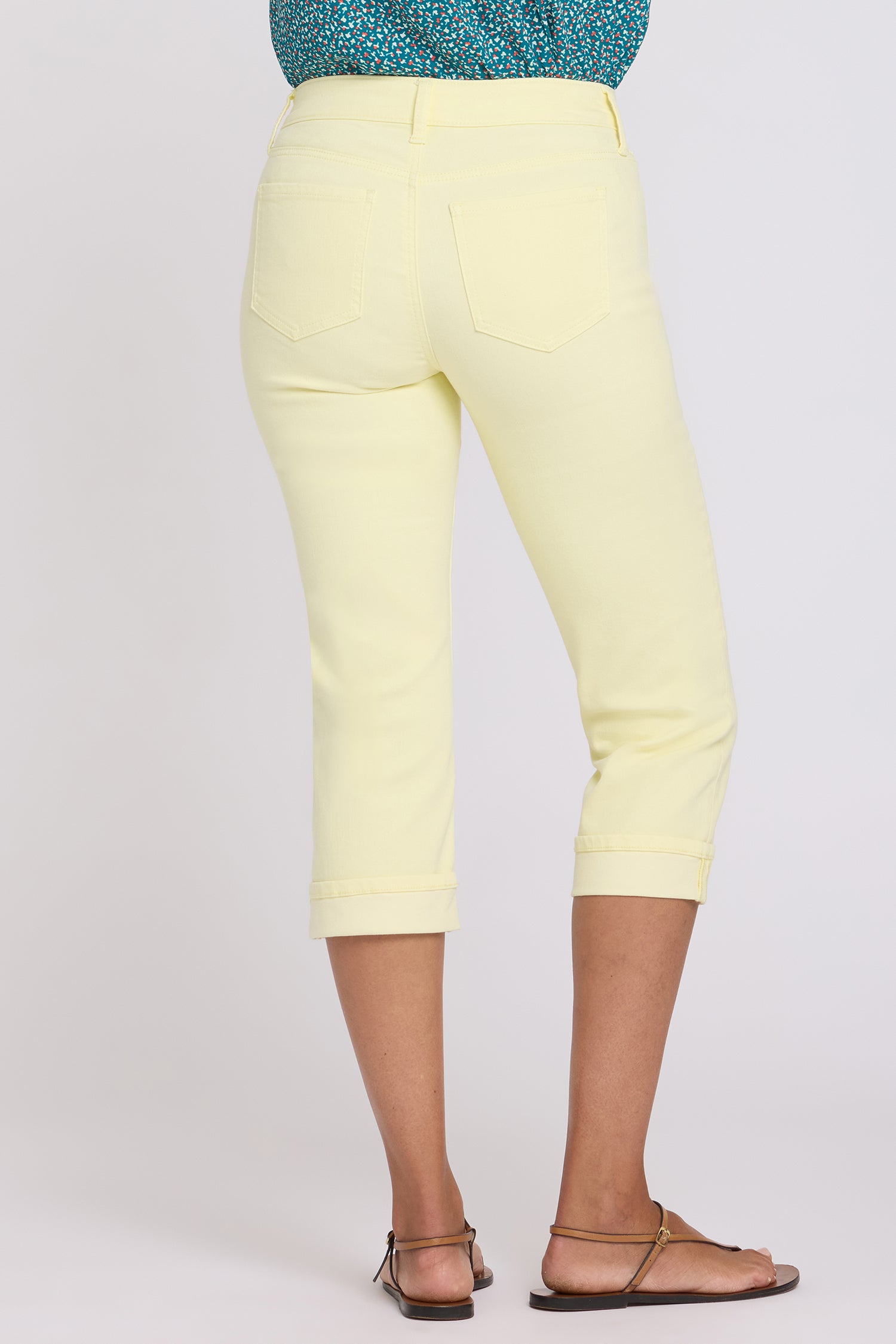 NYDJ Marilyn Straight Crop Jeans In Cool Embrace® Denim With Cuffs - Chardonnay
