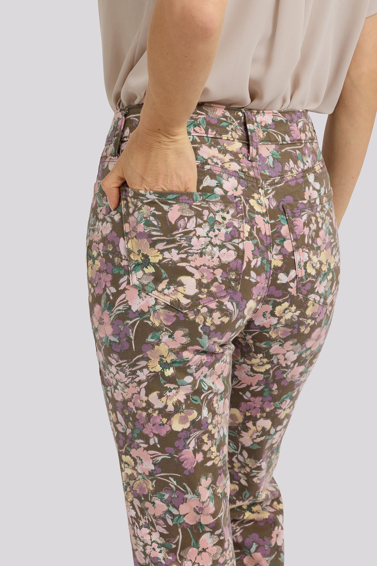 NYDJ Marilyn Straight Ankle Jeans With High Rise - Earth Blooms