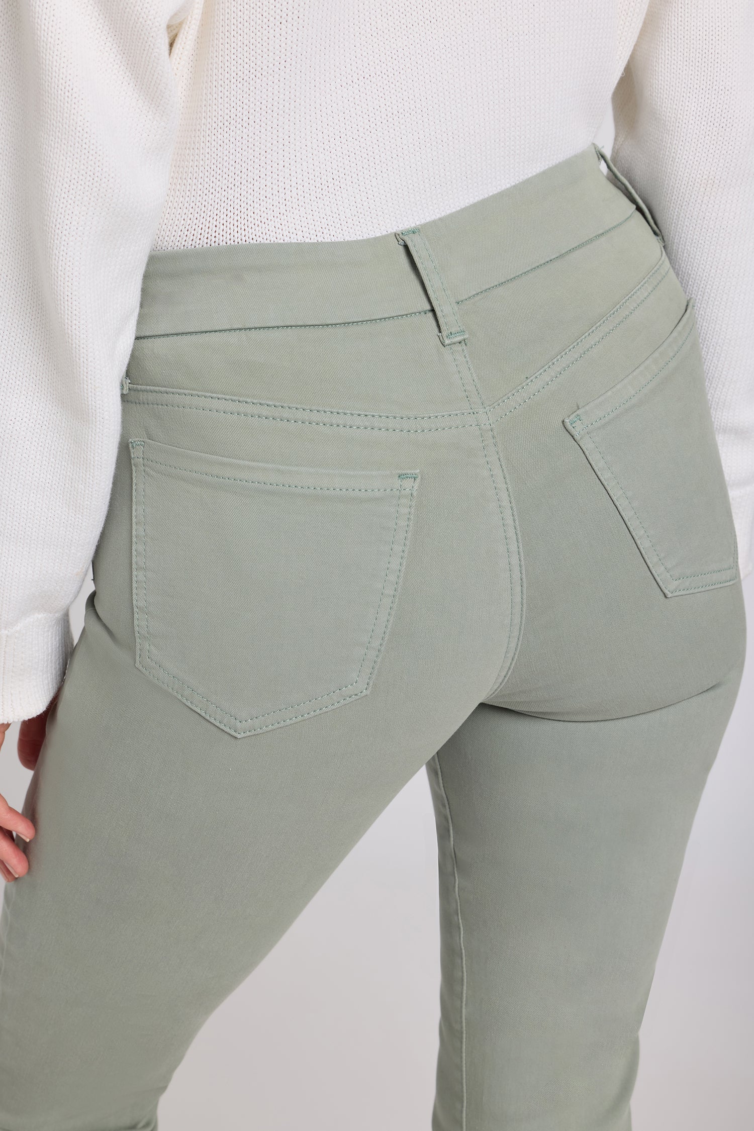 NYDJ Waist-Match™ Marilyn Straight Jeans  - Mistletoe