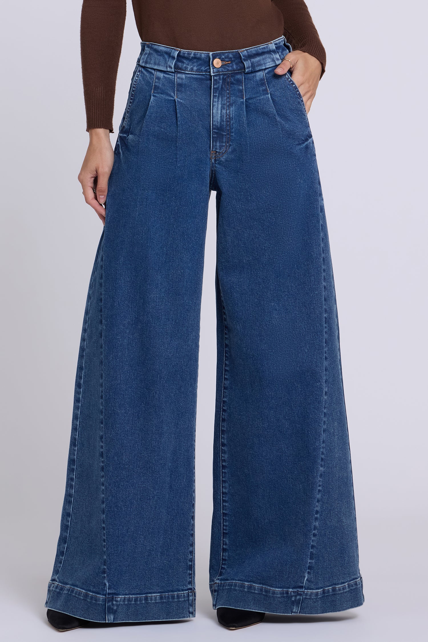 NYDJ Nova Super Wide Leg Jeans With Pleats, Wide Belt Loops And Side Gussets - Burnet