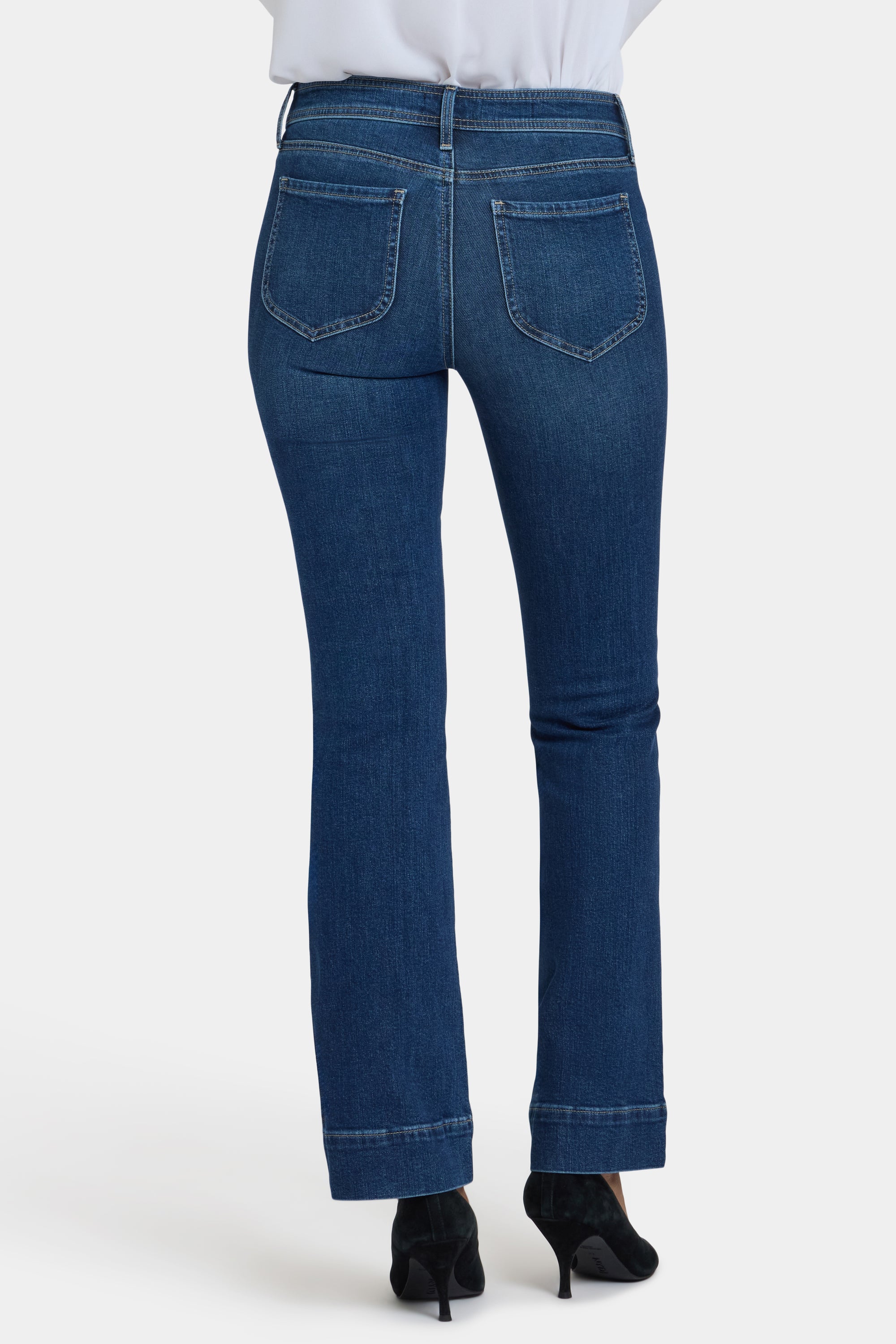 NYDJ Barbara Bootcut Jeans With Rounded Utility Pockets And 1 1/2