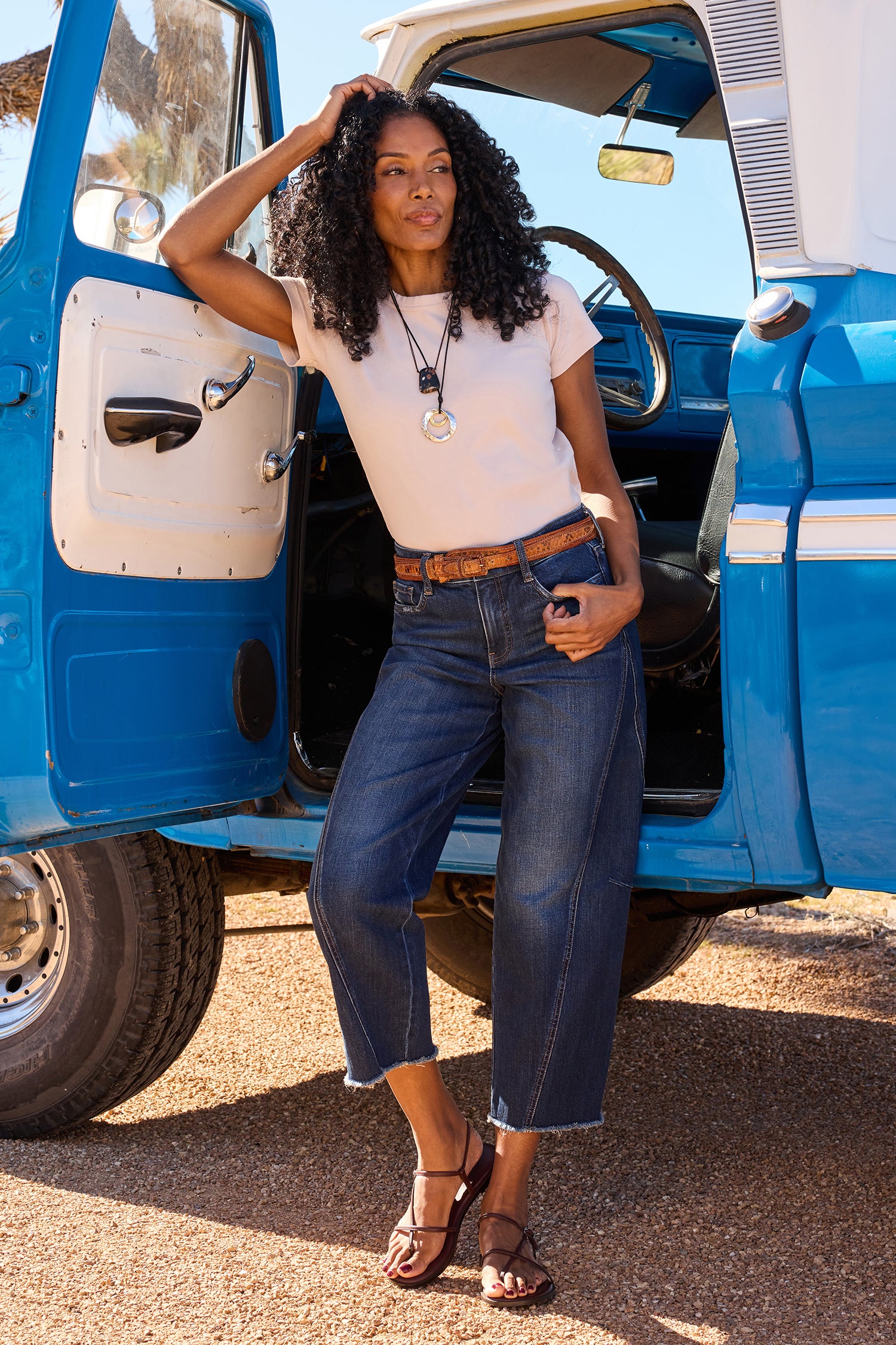 NYDJ Alyssa Relaxed Crop Jeans With Side Panels And Frayed Hems - Sunset Villa