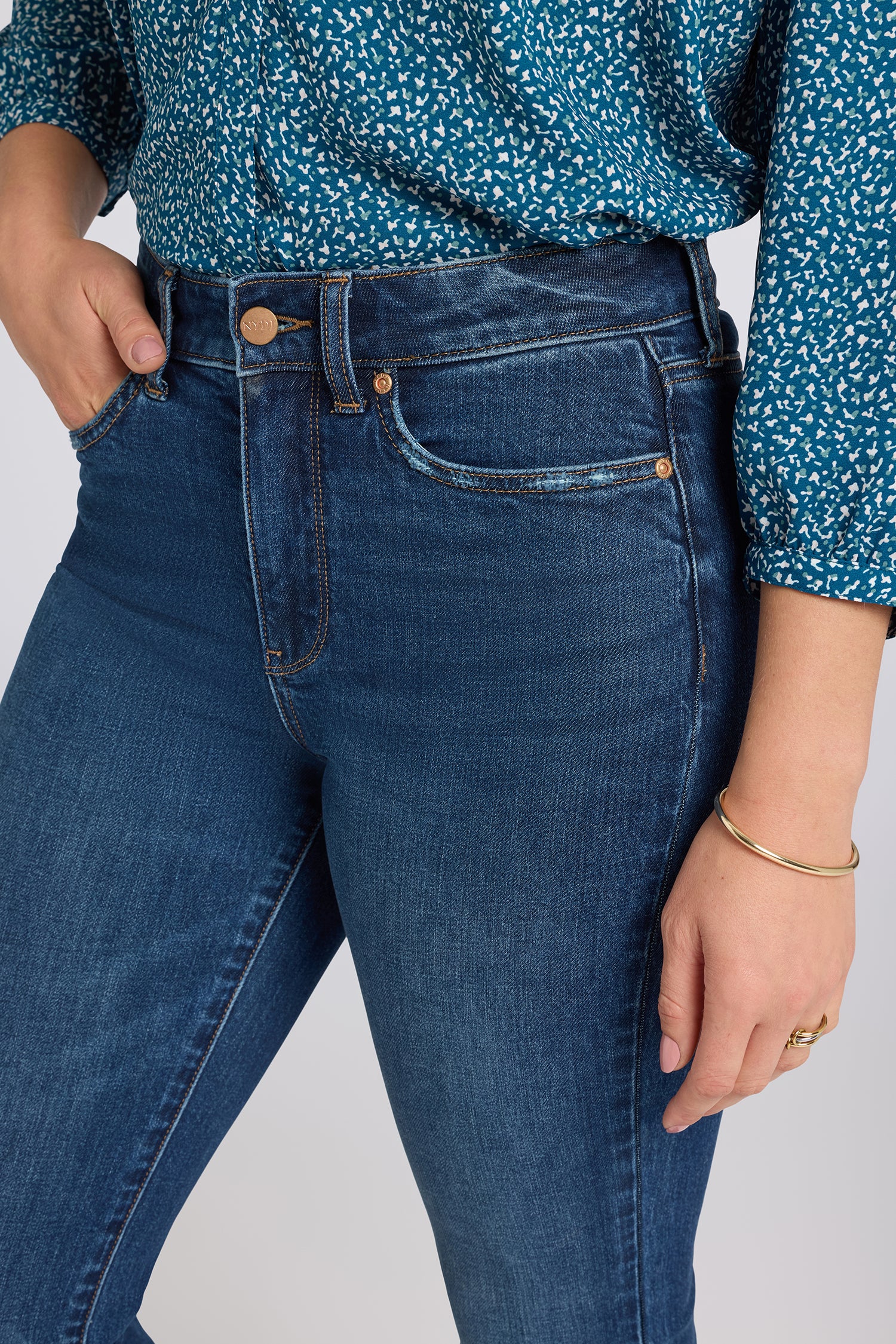 NYDJ Marilyn Straight Jeans With High Rise And 31