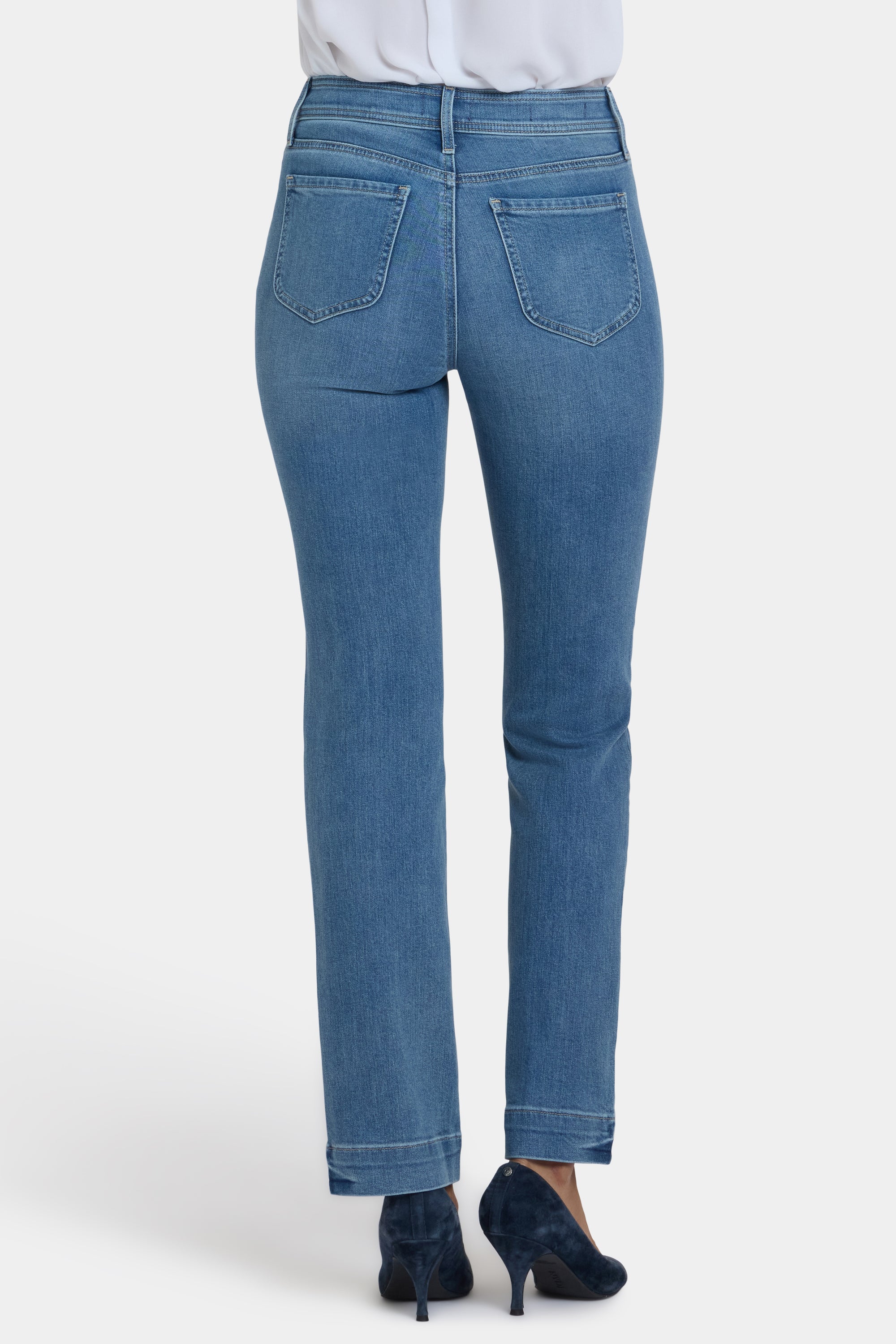NYDJ Marilyn Straight Jeans With High Rise, Gold Chains And 31
