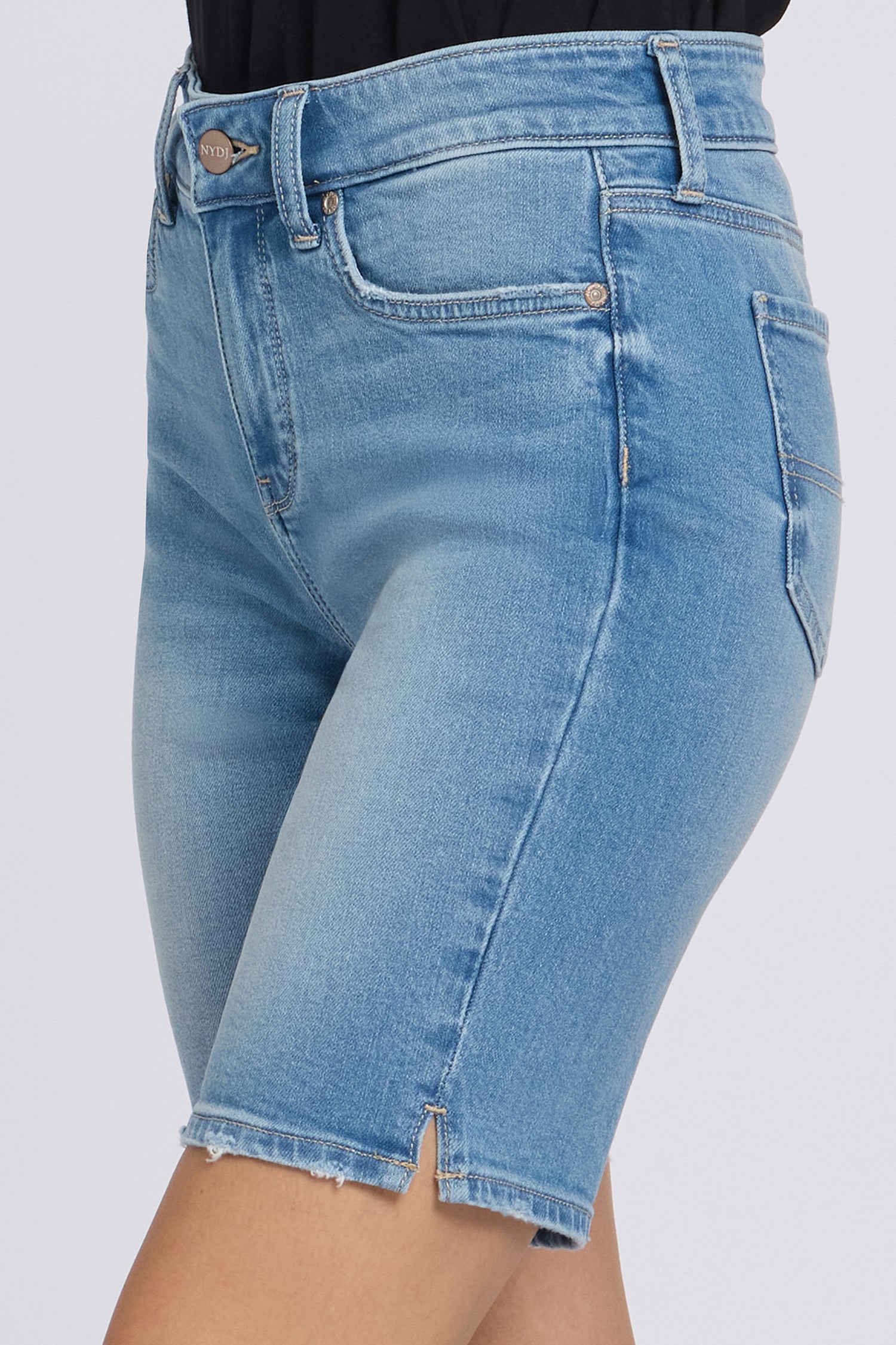 NYDJ Ella Denim Shorts With Back Pocket Stitching And Side Slits - Vista Lakes