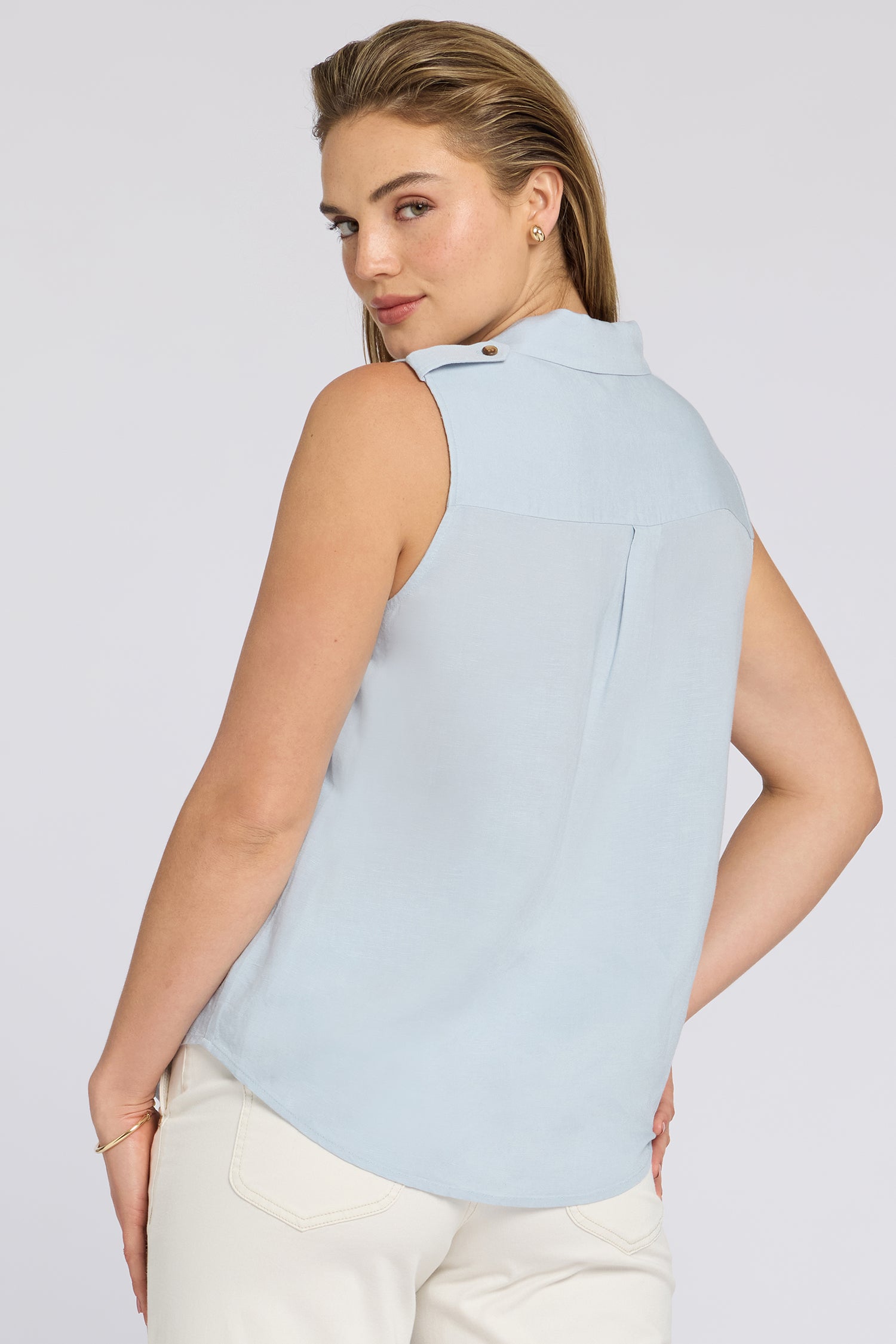 NYDJ Gabrielle Sleeveless Blouse In Linen - Blue Clover