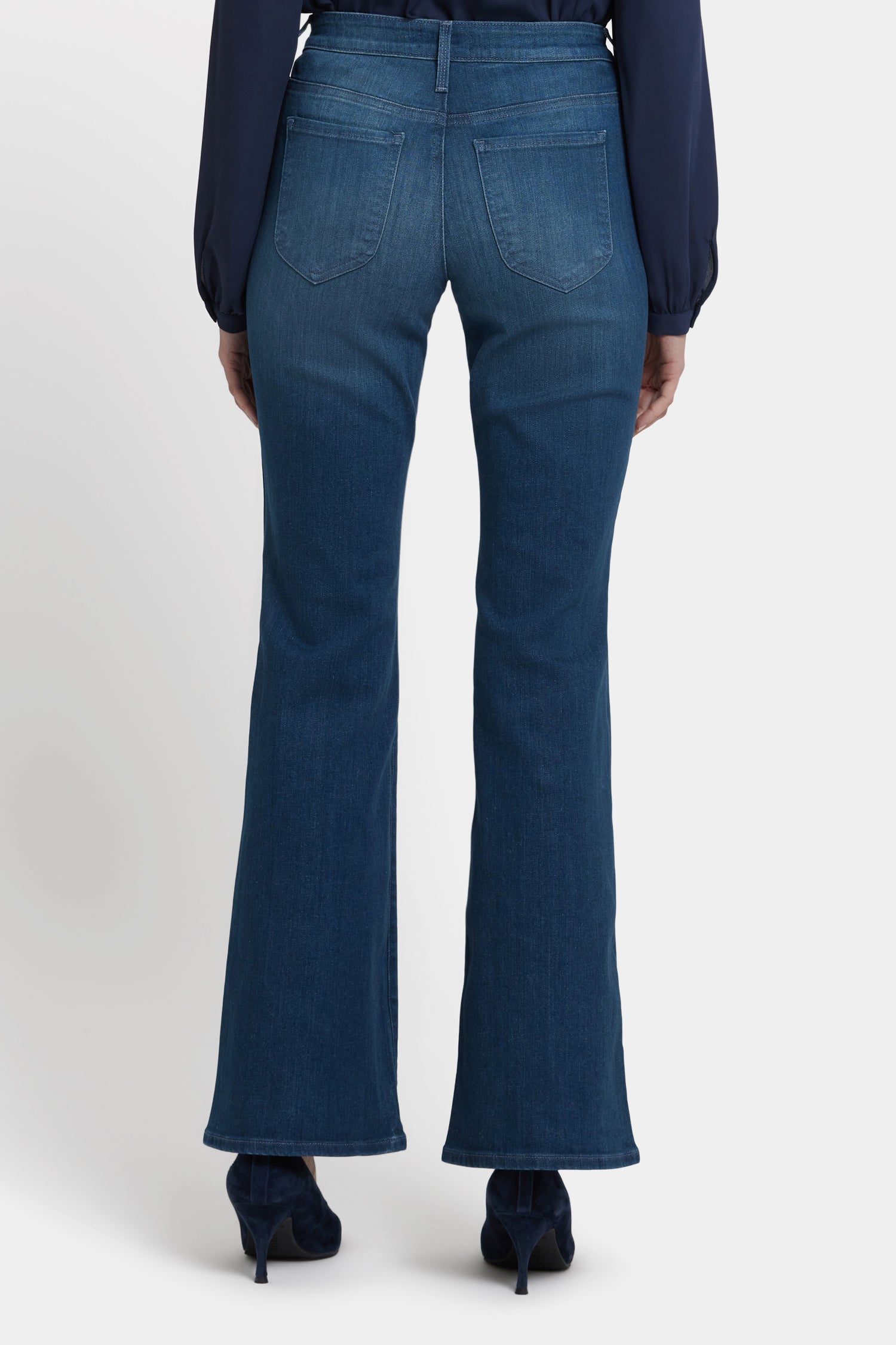 NYDJ Ava Flared Jeans With Front Patch Pockets - Hugo Rain