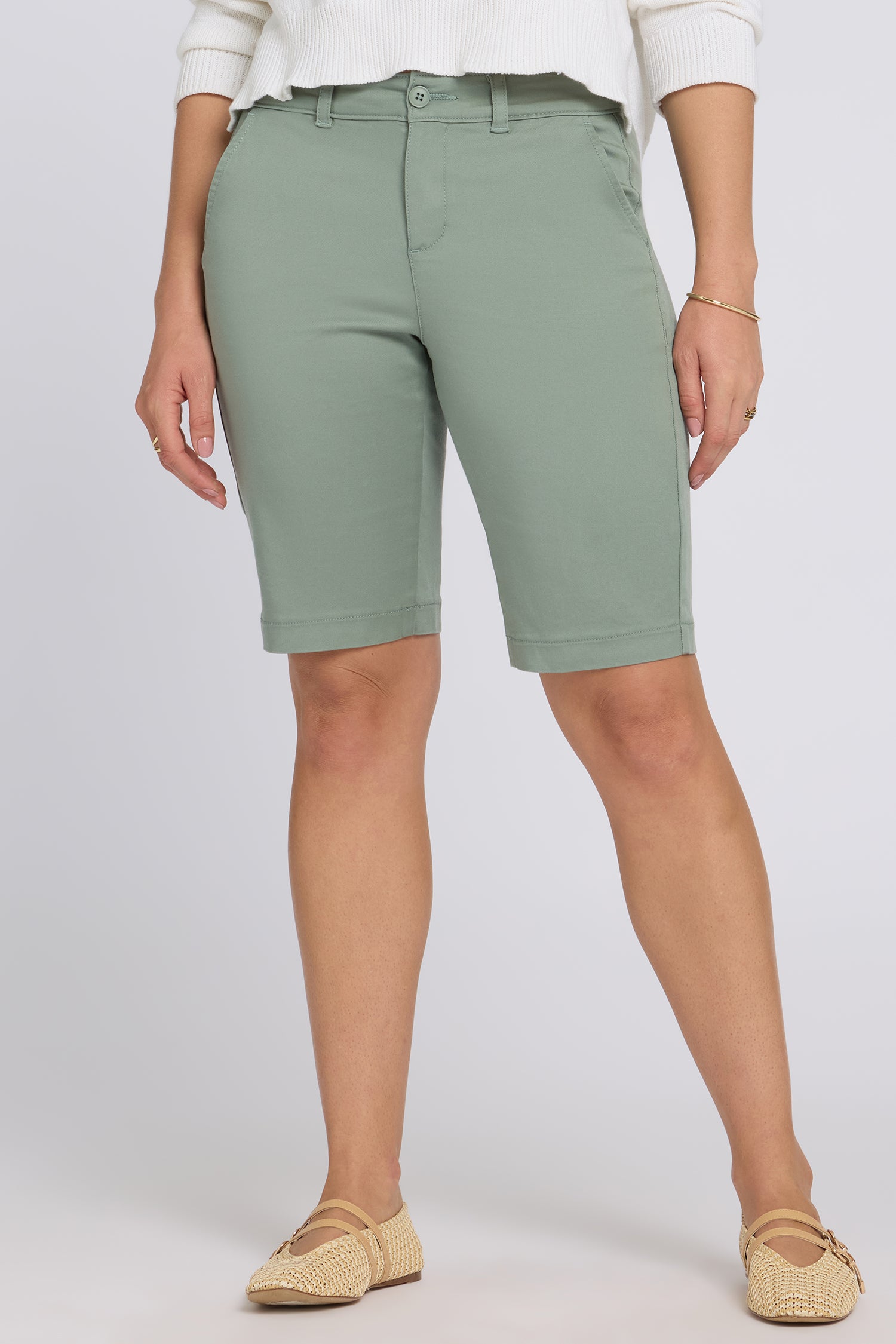 NYDJ Bermuda Shorts In Stretch Twill - Mistletoe