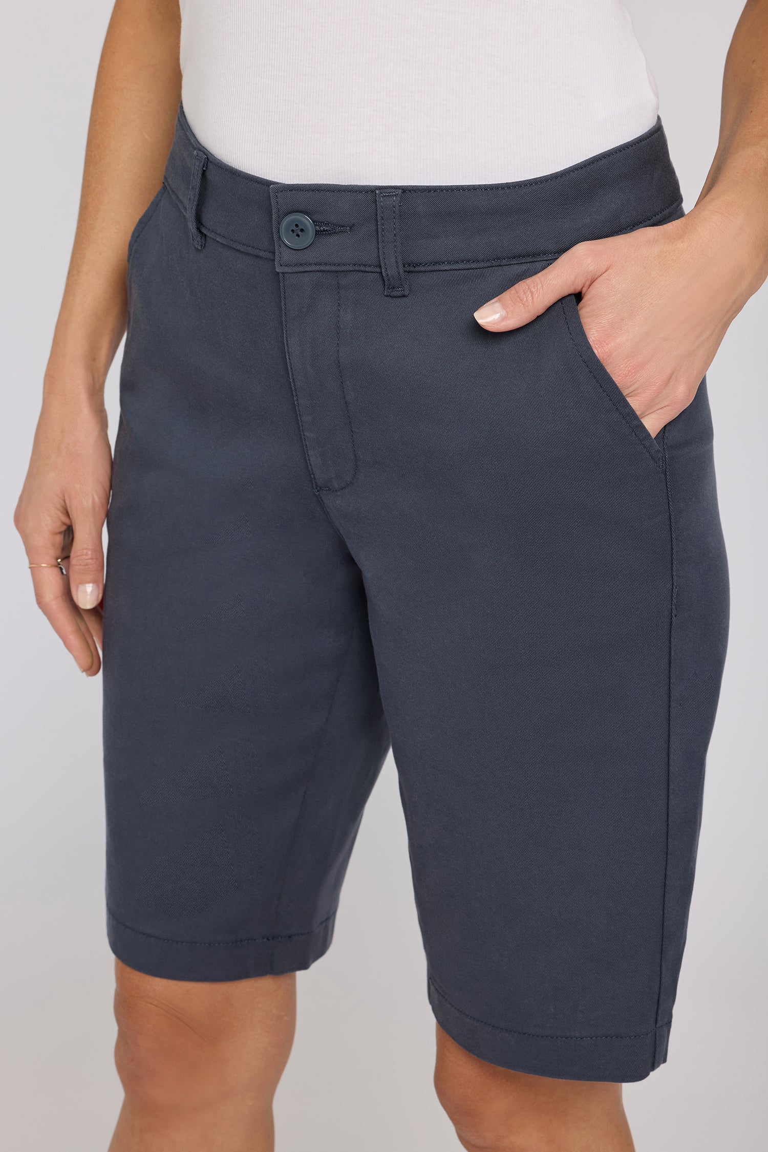 NYDJ Bermuda Shorts In Stretch Twill - Oxford Navy