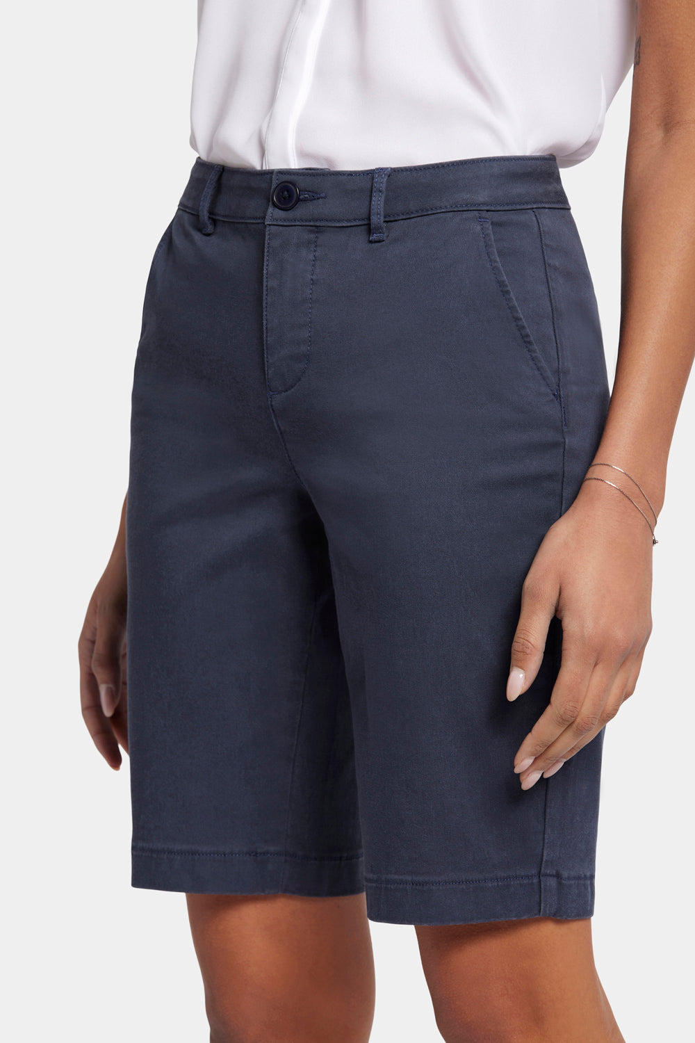 NYDJ Bermuda Shorts In Stretch Twill - Oxford Navy