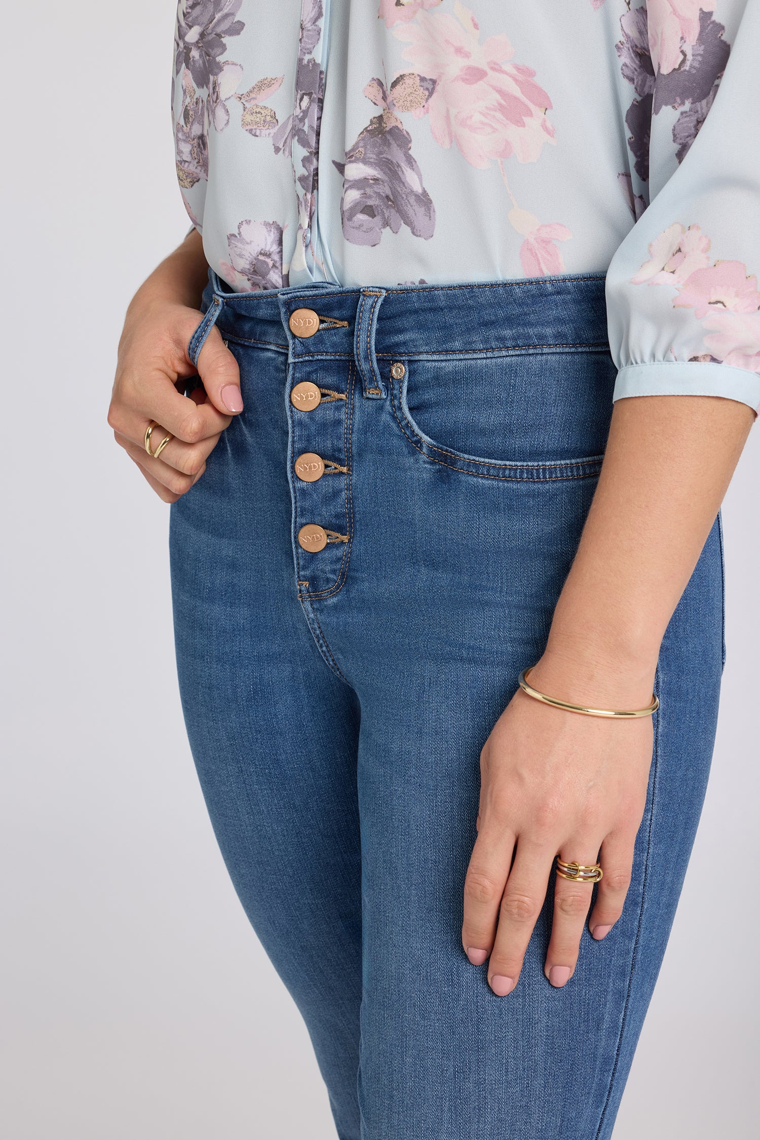 NYDJ Marilyn Straight Jeans In Petite In Sure Stretch® Denim With High Rise And Frayed Hems - Wild River