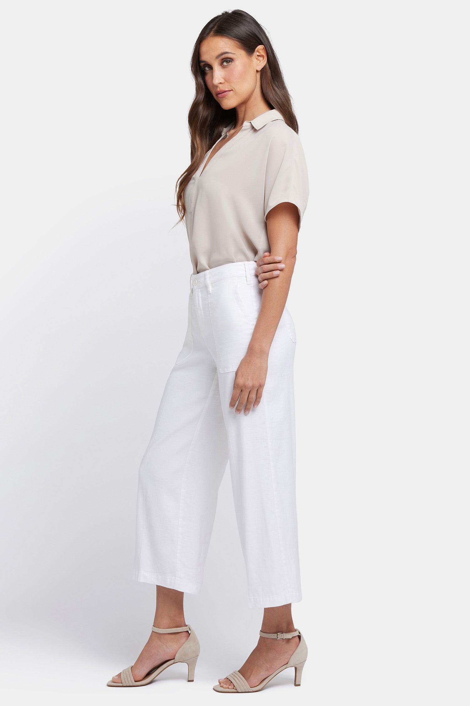 NYDJ Wide Leg Cargo Capri Pants In Petite In Stretch Linen - Optic White