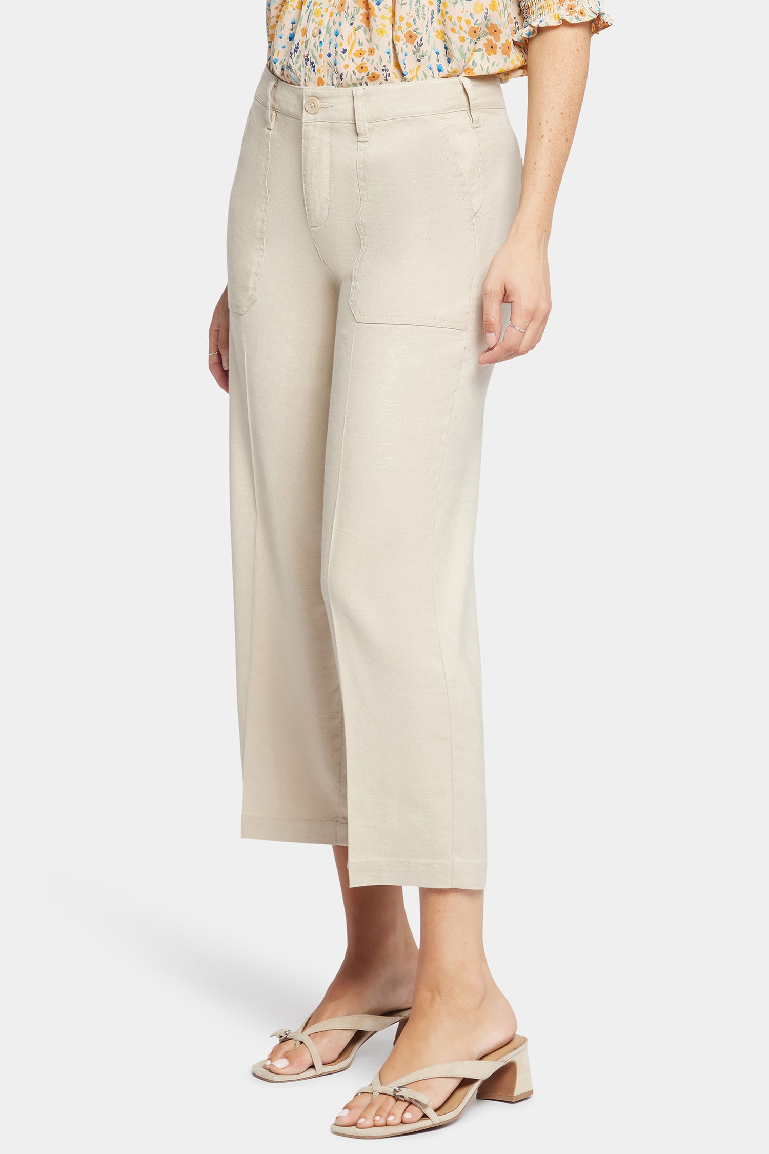 NYDJ Wide Leg Cargo Capri Pants In Petite In Stretch Linen - Feather