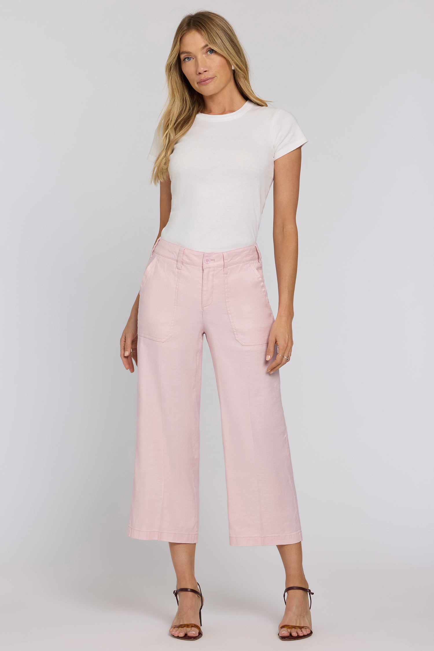 NYDJ Wide Leg Cargo Capri Pants In Petite In Stretch Linen - Light Lilac
