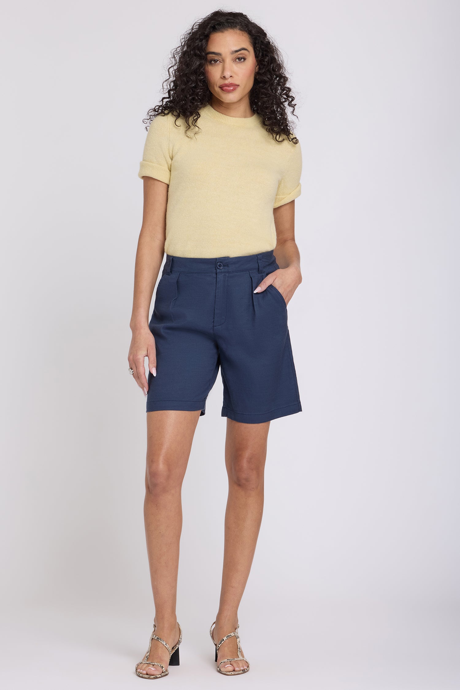 NYDJ Relaxed Shorts In Petite In Stretch Linen With Super High Rise - Oxford Navy