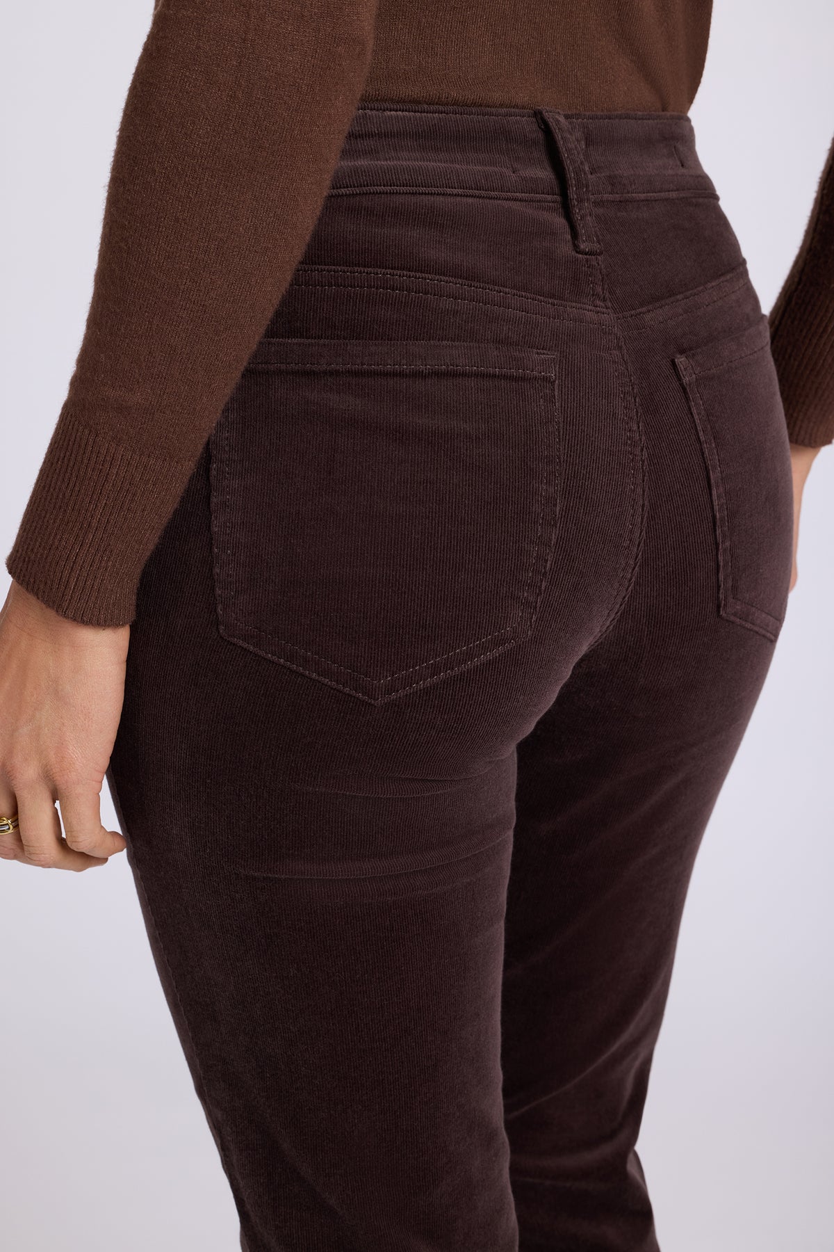 NYDJ Brooklyn Bootcut Pants In Petite In Fine Wale Stretch Corduroy - Bitter Chocolate