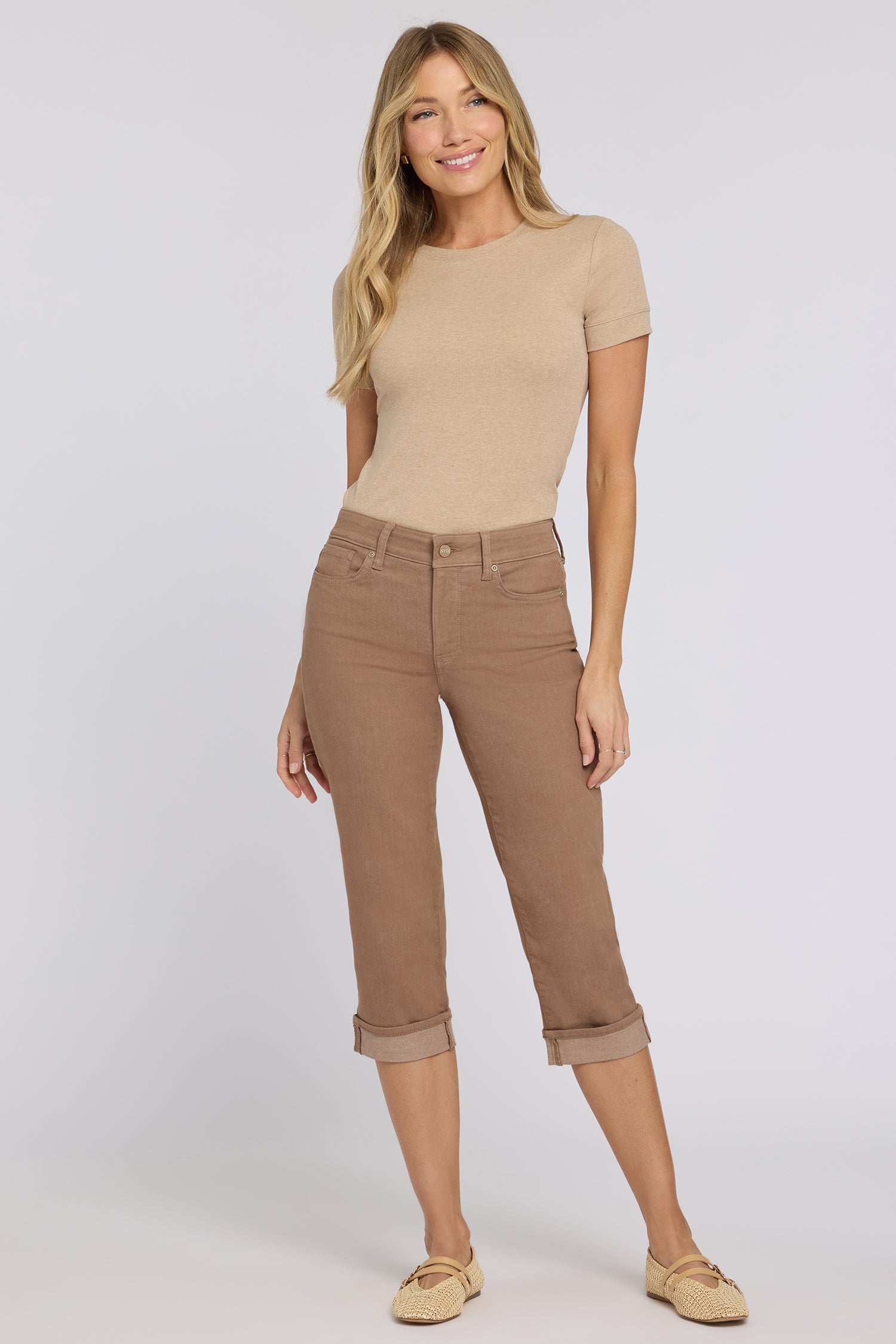 NYDJ Marilyn Straight Crop Jeans In Petite In Cool Embrace® Denim With Cuffs - Toasted Coconut