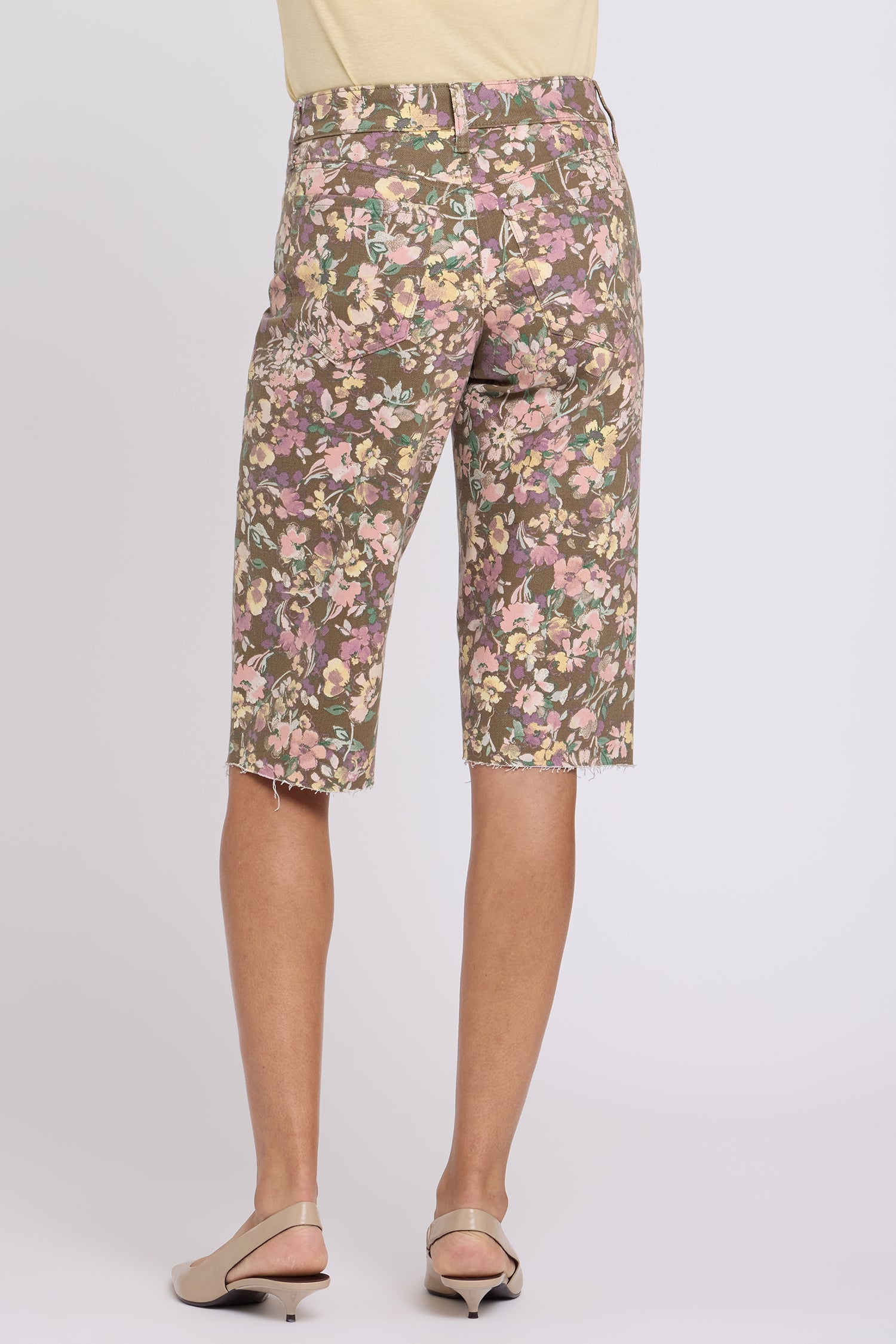 NYDJ Kristie '80s Bermuda Denim Shorts In Petite With Pressed Creases And Raw Hems - Earth Blooms
