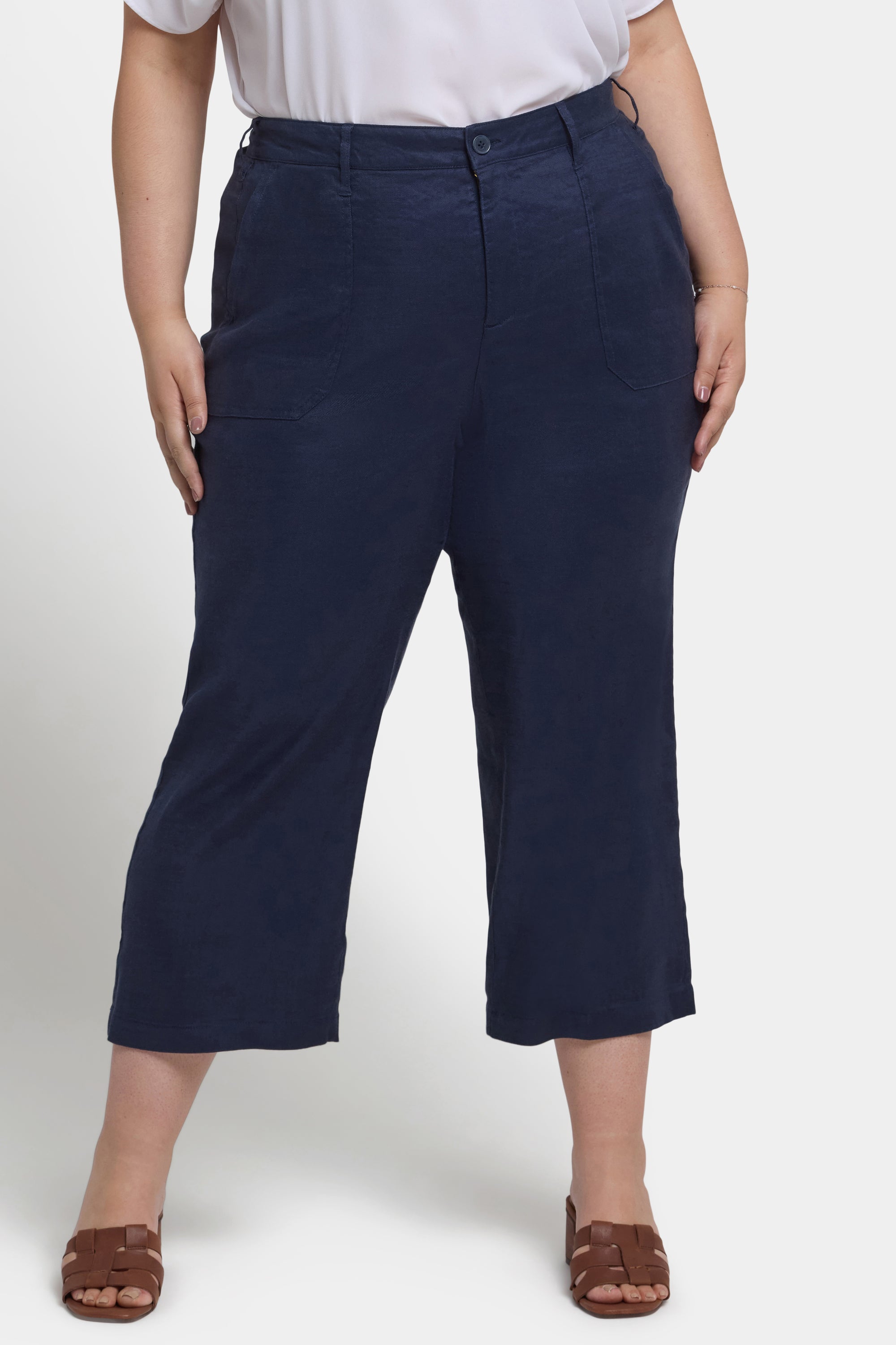 NYDJ Wide Leg Cargo Capri Pants In Plus Size In Stretch Linen - Oxford Navy