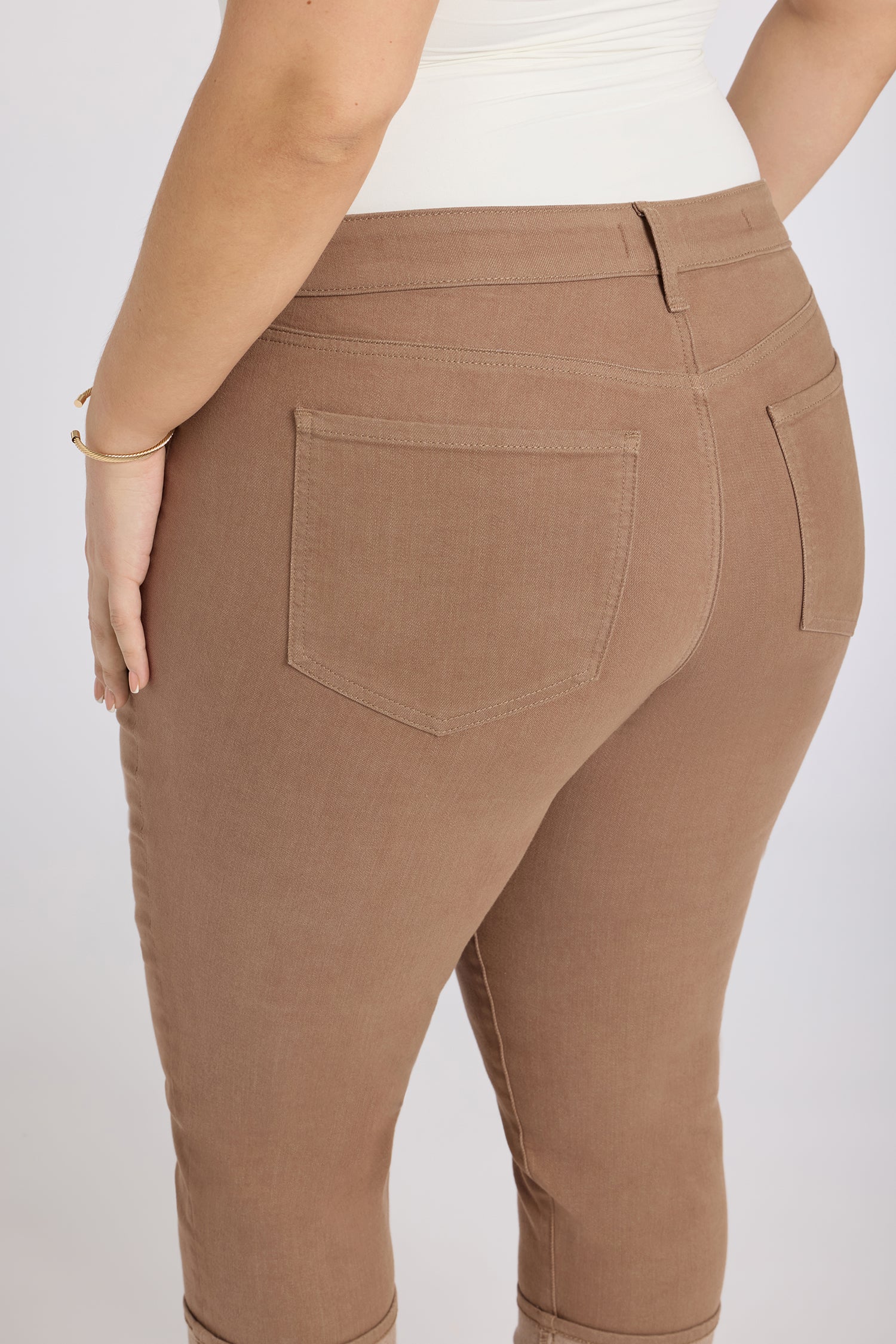 NYDJ Marilyn Straight Crop Jeans In Plus Size In Cool Embrace® Denim With Cuffs - Toasted Coconut
