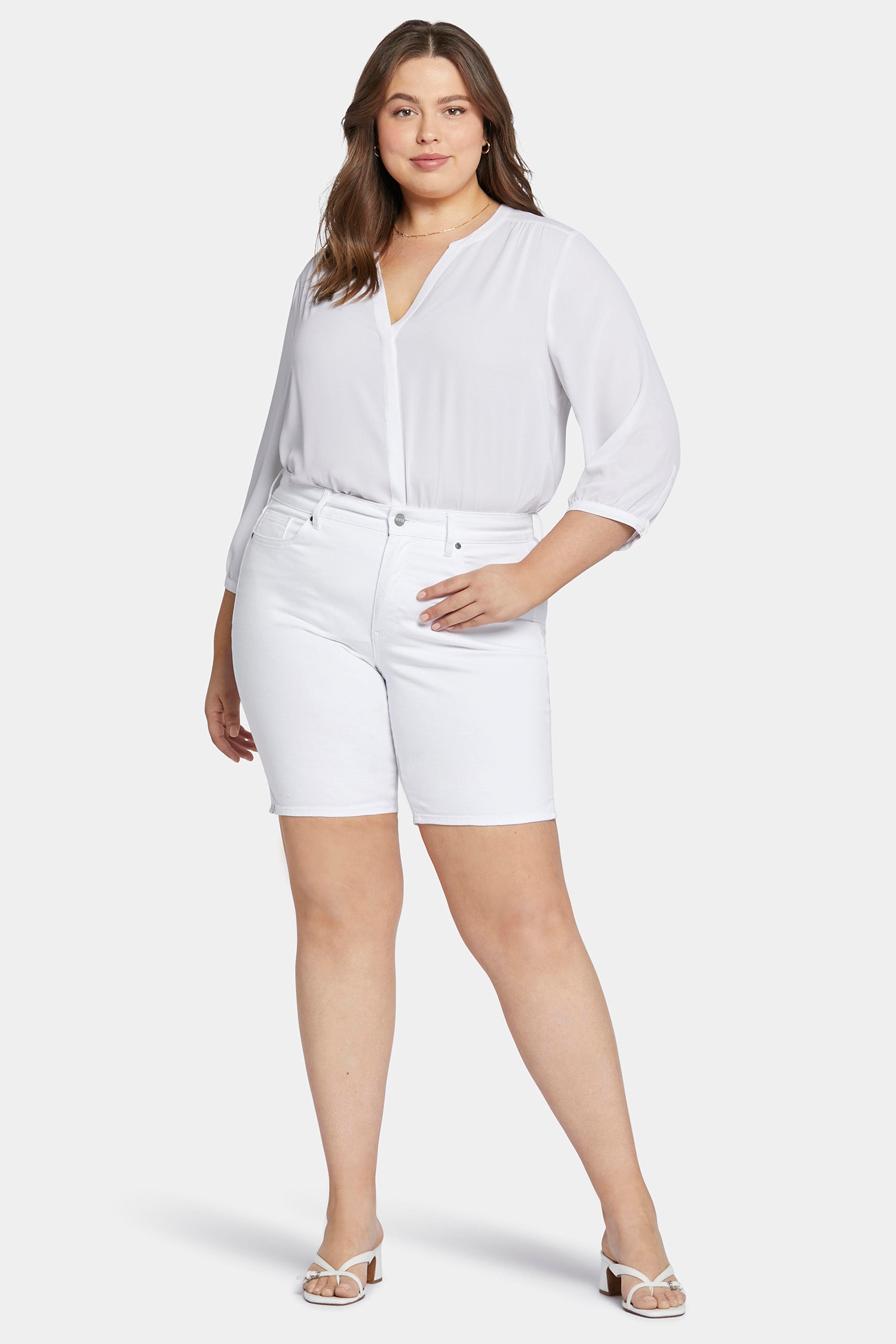 NYDJ Ella Denim Shorts In Petite Plus Size With Side Slits - Optic White